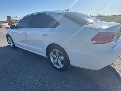 Used 2012 Volkswagen Passat 2.5 SE image 5