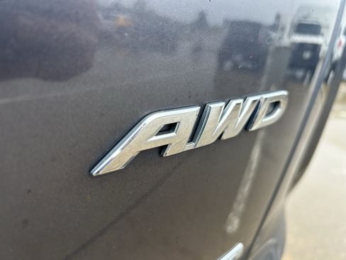 Used 2018 Honda CR-V Touring image 9