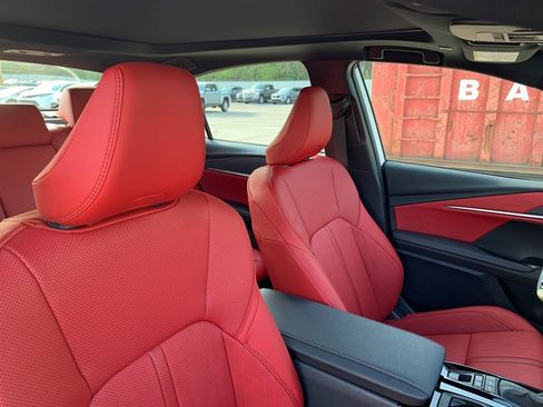 New 2026 Toyota Camry XSE AWD/4WD image 18