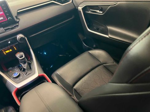 Certified 2020 Toyota RAV4 TRD Off-Road image 11