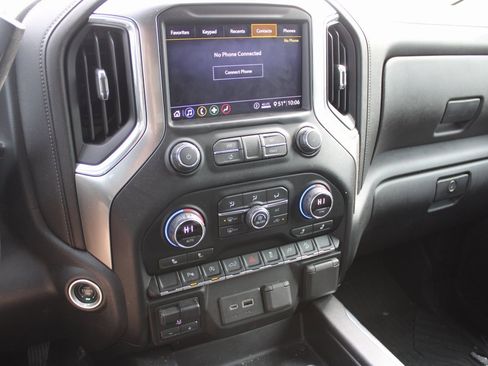 Used 2020 Chevrolet Silverado 1500 LT Trail Boss image 6