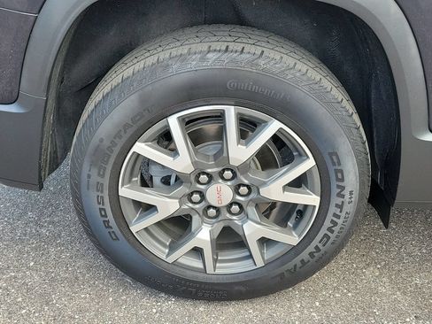 Used 2021 GMC Acadia SLE w/ Driver Convenience Package FWD image 7