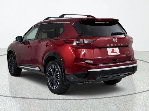 Used 2025 Nissan Rogue Platinum FWD image 5