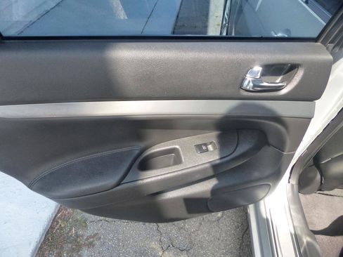 Used 2013 INFINITI G37 Journey w/ Premium Pkg RWD image 13