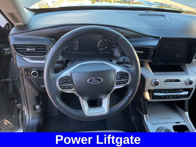 Used 2023 Ford Explorer XLT w/ Equipment Group 202A AWD/4WD image 14