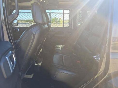 Used 2020 Jeep Wrangler Unlimited Sahara AWD/4WD image 6