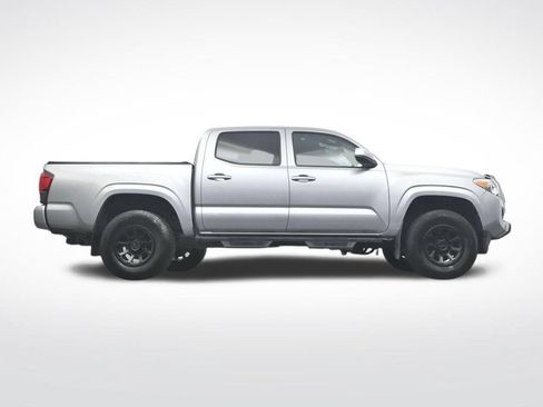 Used 2022 Toyota Tacoma SR AWD/4WD image 39