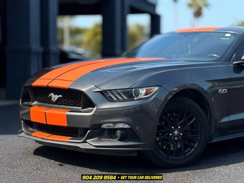 Used 2017 Ford Mustang GT RWD image 2
