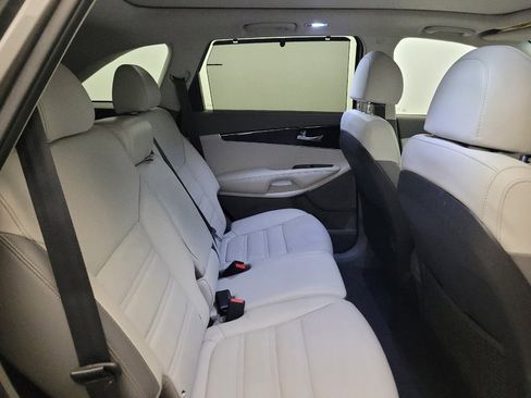 Used 2018 Kia Sorento SX FWD image 19