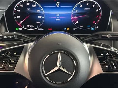 Certified 2026 Mercedes-Benz GLC 300 4MATIC image 17