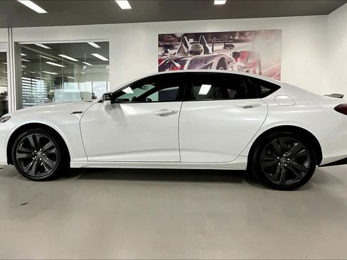 Used 2022 Acura TLX w/A-Spec Package image 3