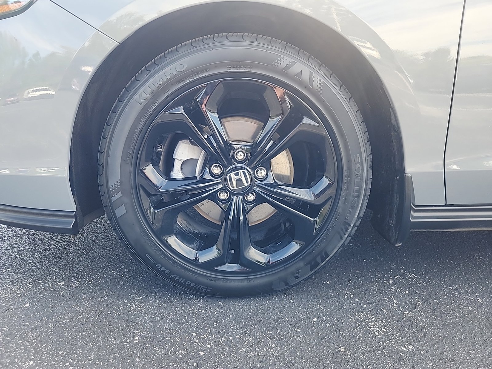 Used 2025 Honda Accord SE image 12