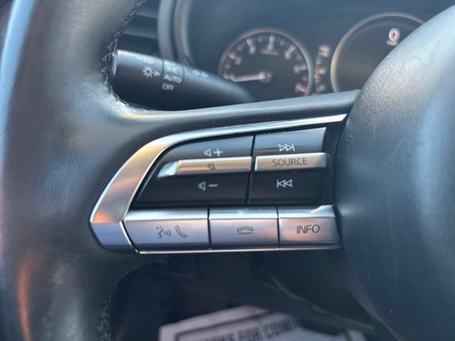 Used 2020 MAZDA MAZDA3 Sedan w/ Preferred Package FWD image 18