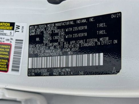 Used 2021 Toyota Highlander XLE image 34