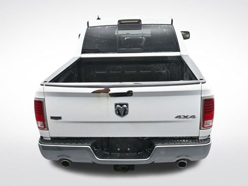 Used 2018 RAM 1500 Laramie image 25