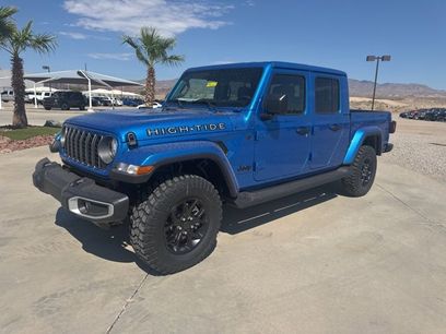 New 2025 Jeep Gladiator Sport
