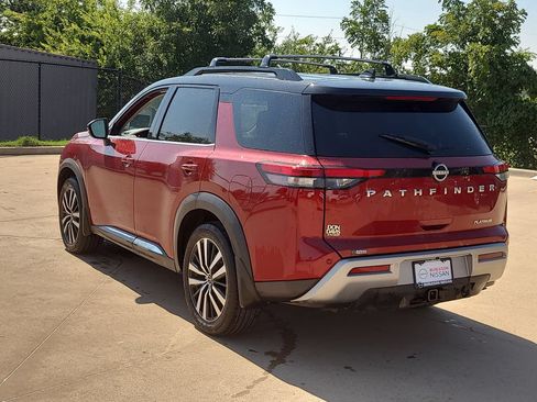 Certified 2025 Nissan Pathfinder Platinum w/ Cargo Package FWD image 2