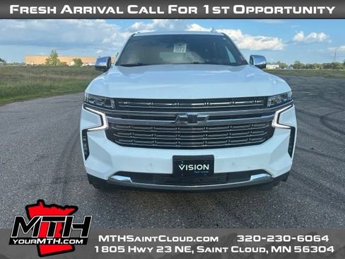 Used 2023 Chevrolet Tahoe Premier w/ Advanced Technology Package AWD/4WD image 3