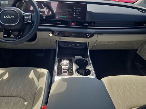 New 2026 Kia Carnival EX FWD image 14