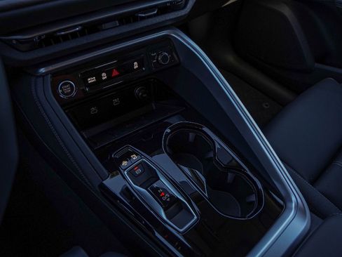 New 2025 Audi Q5 Premium Plus image 11