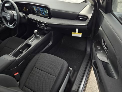 New 2026 Nissan Kicks SV w/ Charging Package FWD image 7