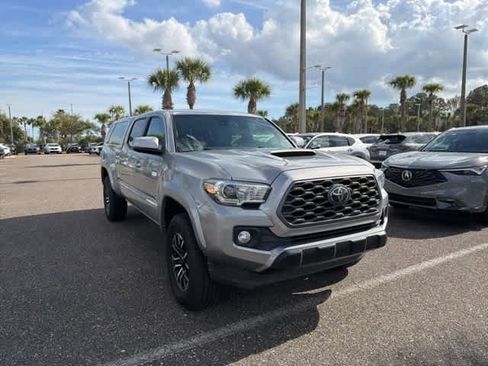Used 2021 Toyota Tacoma TRD Sport w/ Technology Package image 5
