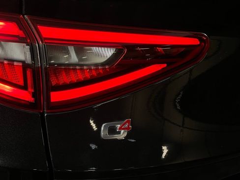 Used 2023 Alfa Romeo Stelvio Veloce image 13