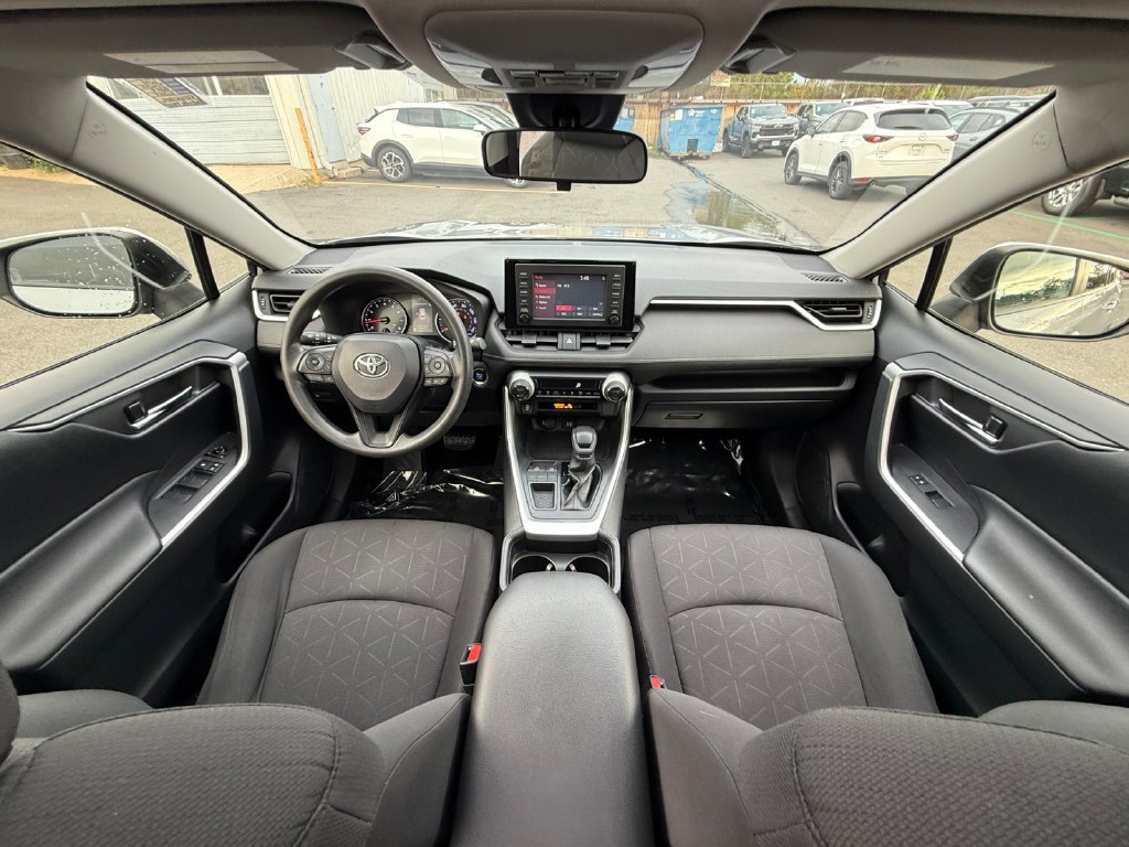 Used 2019 Toyota RAV4 XLE FWD image 21