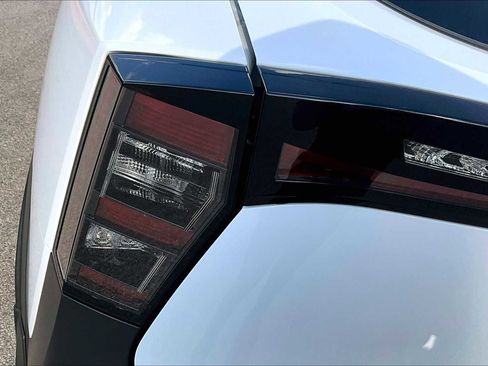 New 2026 Nissan Kicks SV image 12