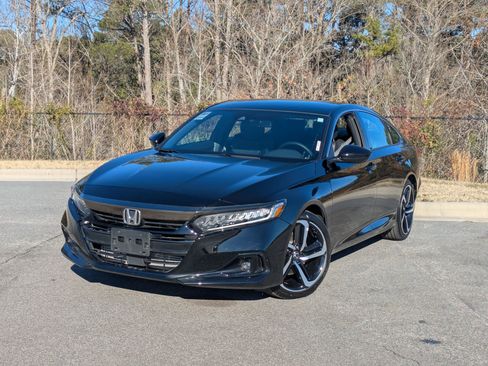 Used 2022 Honda Accord Sport image 1