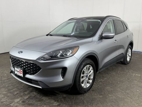 Used 2021 Ford Escape SE w/ Convenience Package AWD/4WD image 3
