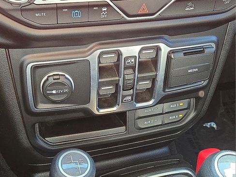 Used 2023 Jeep Wrangler Unlimited image 29