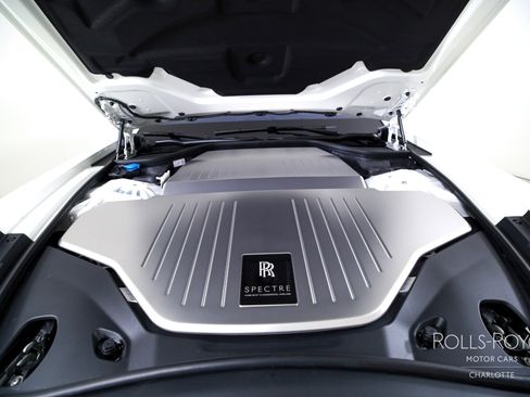 New 2025 Rolls-Royce Spectre w/ Spectre Enhancement Package image 31