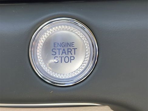 Used 2025 Genesis GV80 3.5T e-SC image 29