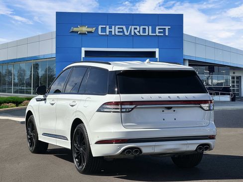Used 2023 Lincoln Aviator Reserve w/ Equipment Group 201A AWD/4WD image 3