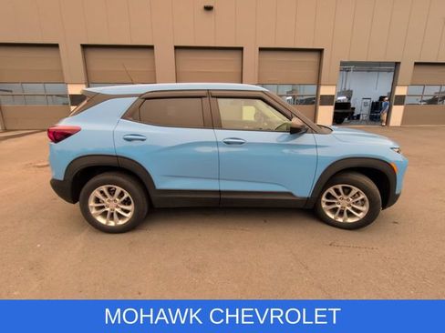 Used 2024 Chevrolet TrailBlazer LS w/ LS Convenience Package AWD/4WD image 6