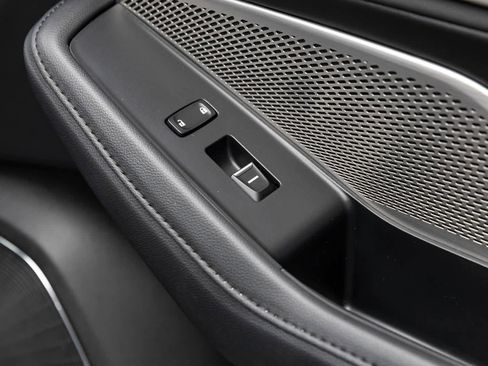 Used 2023 Acura MDX SH-AWD image 51