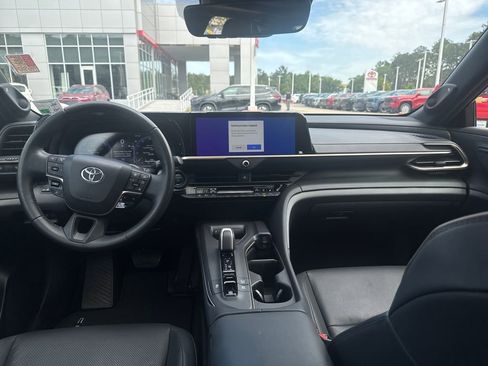 Certified 2023 Toyota Crown AWD/4WD image 18