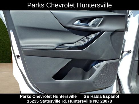 New 2026 Chevrolet Equinox LT w/ Convenience Package II FWD image 18