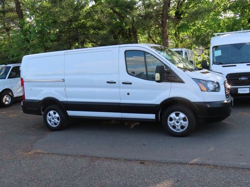 Used 2019 Ford Transit 250 130 Low Roof RWD image 7