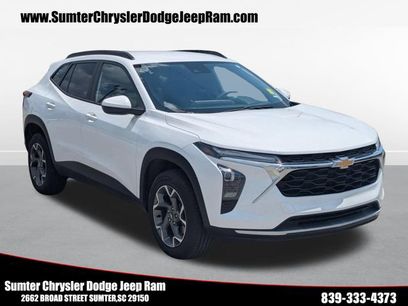 Used 2025 Chevrolet Trax LT