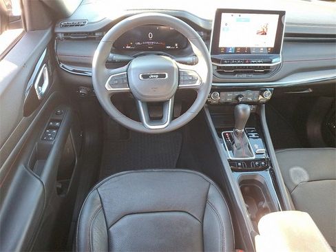 Used 2024 Jeep Compass Trailhawk w/ Trailhawk Elite Group image 11