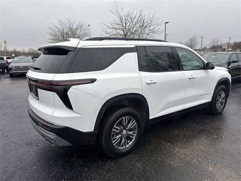 New 2026 Chevrolet Traverse LT w/ Driver Confidence Package image 35