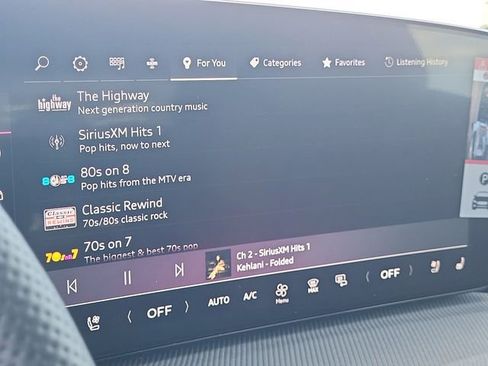 New 2025 Audi SQ5 Prestige image 25