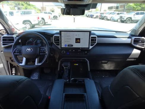 Used 2023 Toyota Tundra Limited AWD/4WD image 23