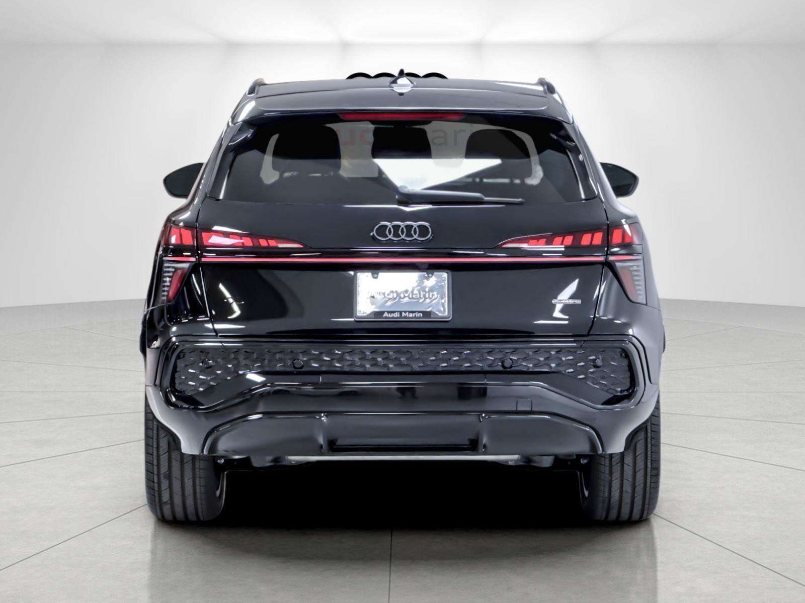 New 2026 Audi Q3 quattro 2.0T AWD/4WD image 4