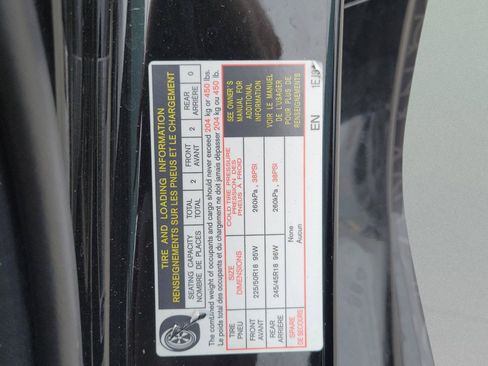 Used 2016 Nissan 370Z Touring RWD image 27
