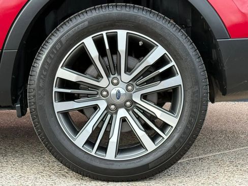 Used 2017 Ford Explorer Platinum AWD/4WD image 27