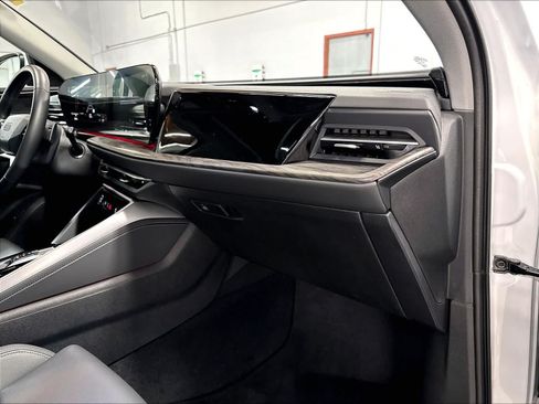 Used 2025 Audi Q5 Premium w/ Premium Plus AWD/4WD image 17