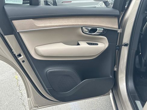 Certified 2026 Volvo XC90 B5 Plus AWD/4WD image 20